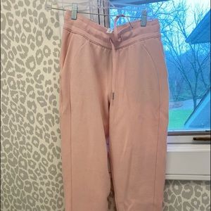 New never worn lululemon pick scuba sweatpants